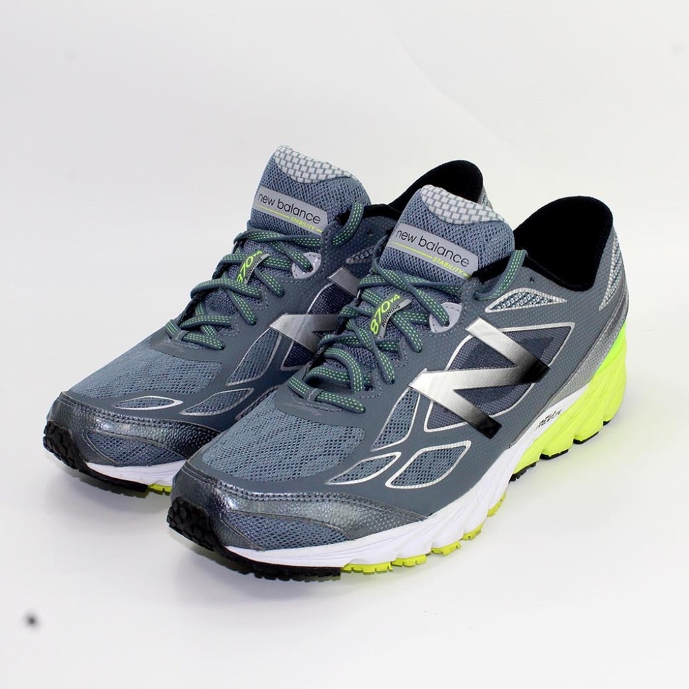 New Balance 870v4 sneaker. Size 10